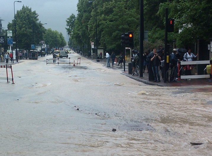 Burst water main on Brixton Hill